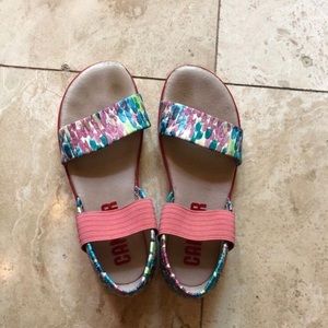Girls shoes